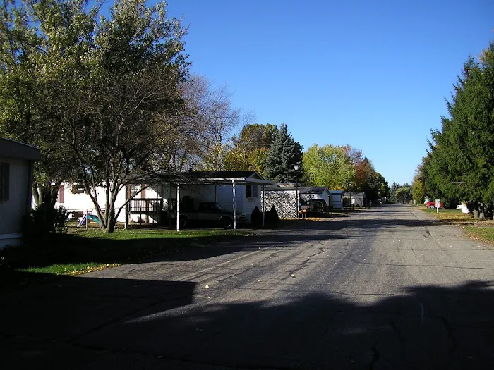 Edwardsburg Estates Manufactured Home Community Picture 10