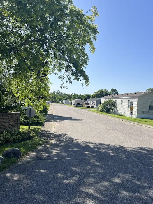 Colonial Acres Mobile Home Pk Picture 2