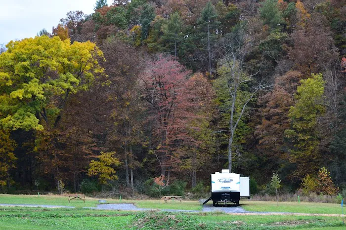 Rivers Edge Campground Picture 6