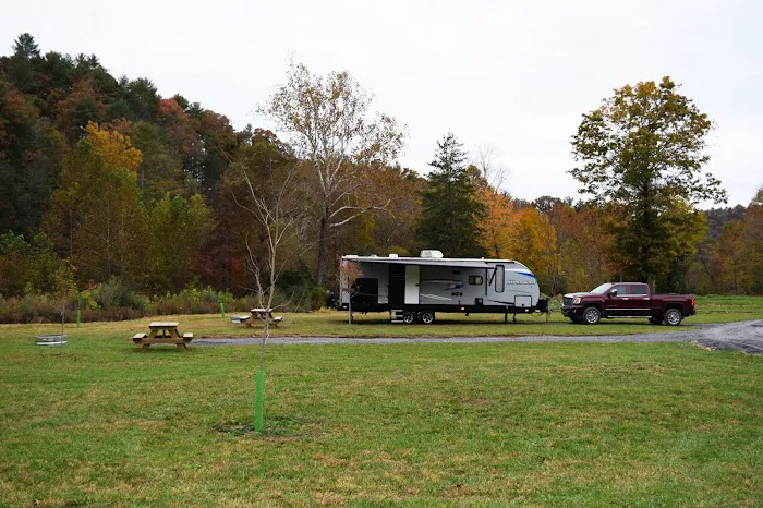 Rivers Edge Campground Picture 3
