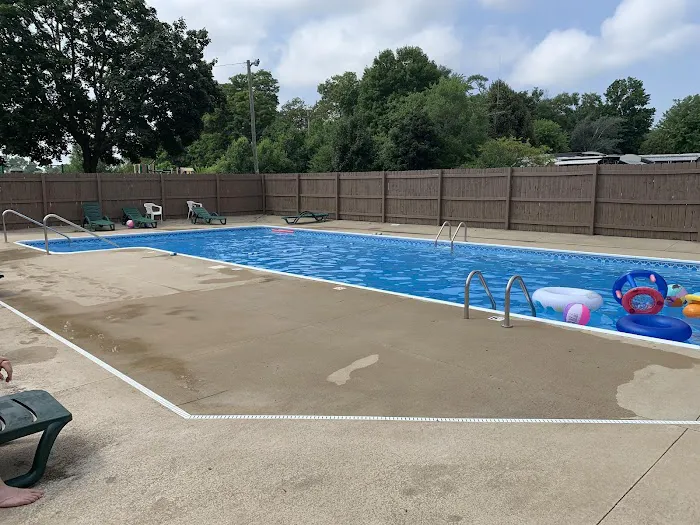 Franklin Woods Mobile Home Park Picture 3