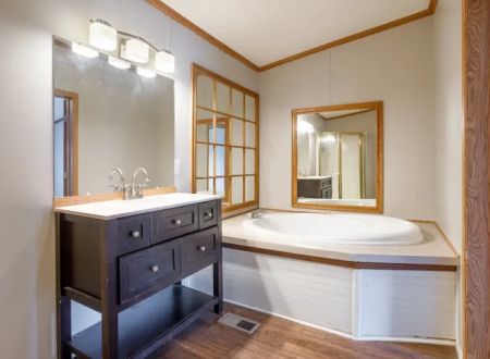 Tyrone Woods Manufactured Home Community