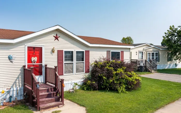 Tyrone Woods Manufactured Home Community Picture 2