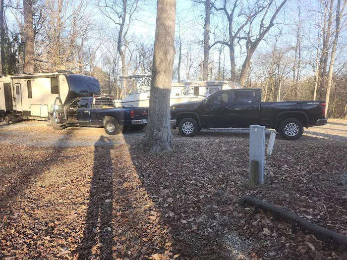 Carter's Cove Campground Picture 5