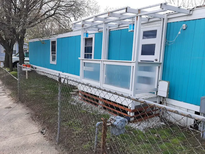 Keego Harbor Manufactured Housing Community Picture 2