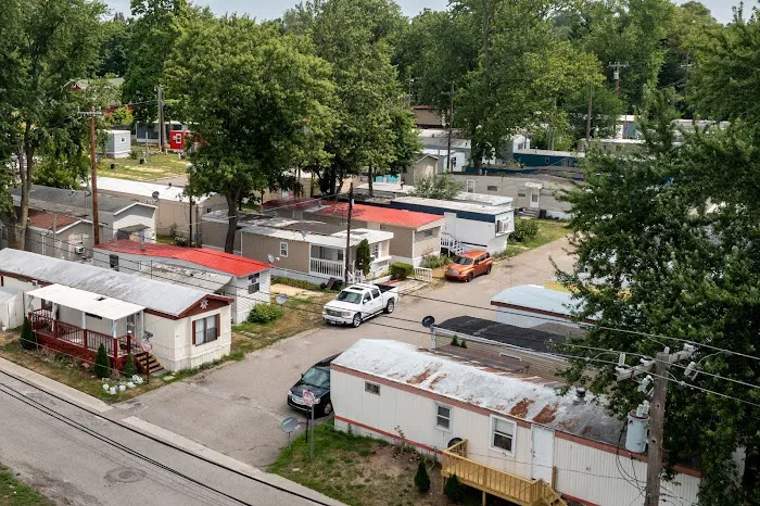 Robbins Mobile Village Picture 3