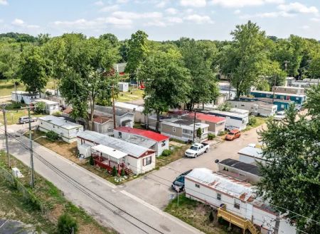 Robbins Mobile Village