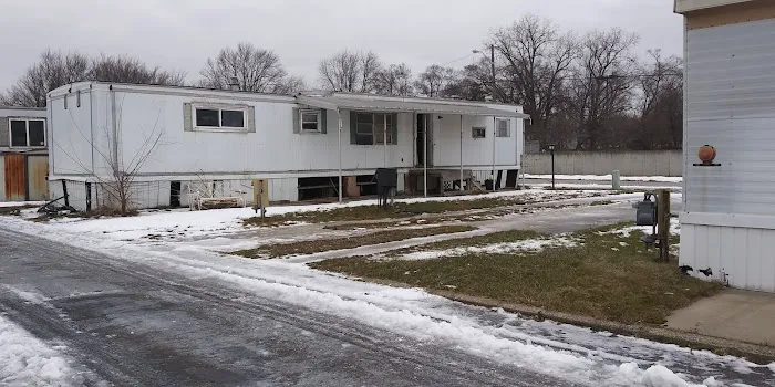 Longs Mobile Home Court Picture 2