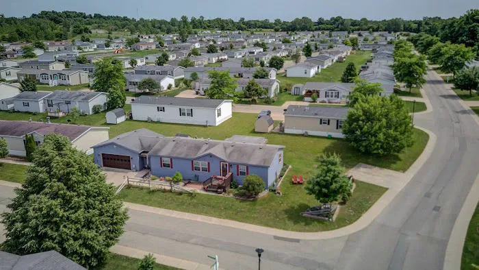 Country Hills Village Picture 5