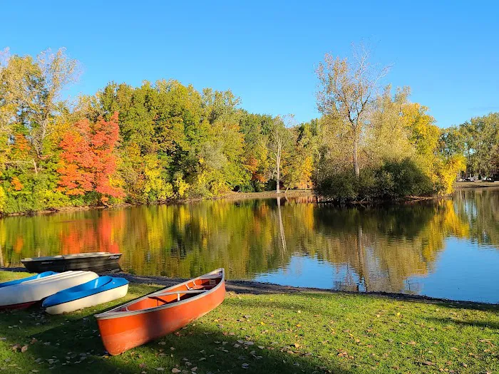 Niagara's Lazy Lakes Camping Resort Picture 5