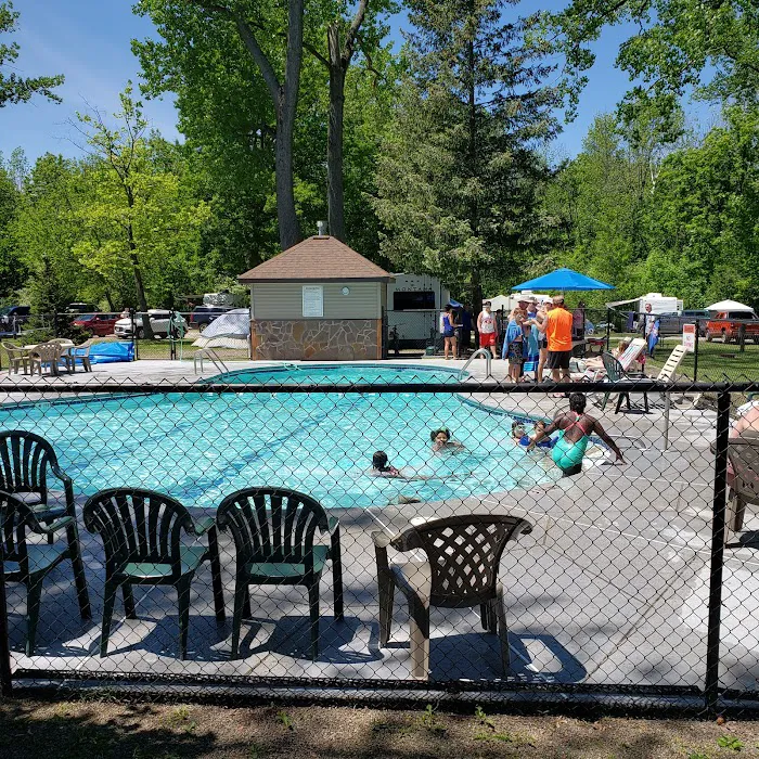 Niagara's Lazy Lakes Camping Resort Picture 3