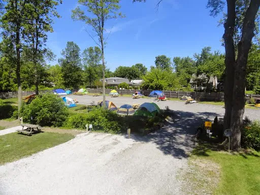 Niagara Falls Campground & Lodging Picture 4