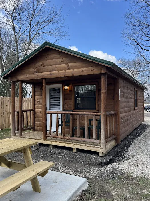 Wonder Woods RV Park and Cabins Picture 8