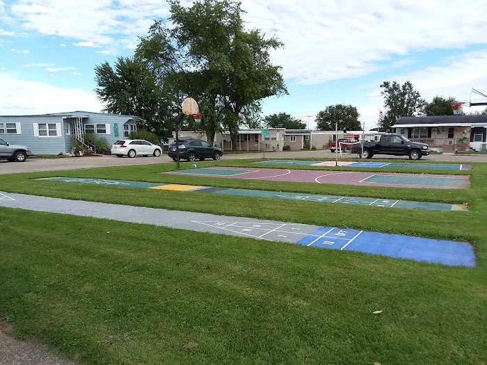 Swan Lake Mobile Estates Picture 2