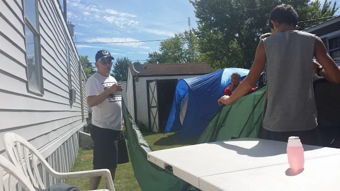 Mitchell Bros. Mobile Home Park & RV Campground Picture 5