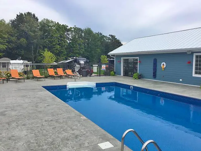 Sunny Brook RV Resort Picture 2