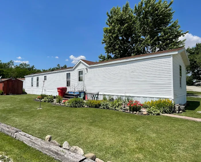 Fairway Estates Mobile Home Park Picture 8