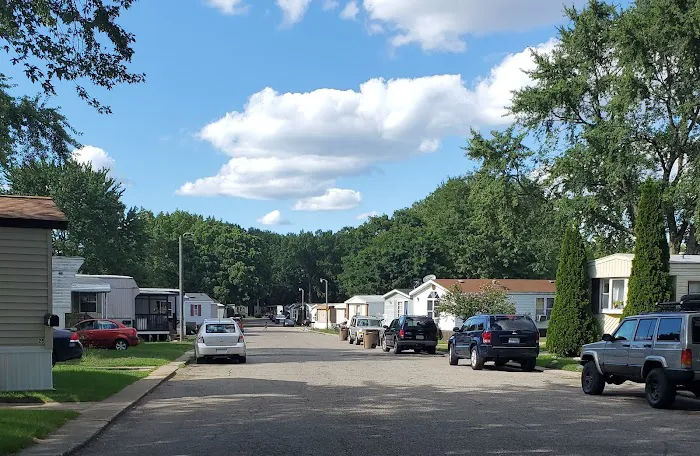 Walton Manor Mobile Home Community Picture 10