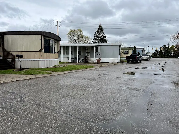 Walton Manor Mobile Home Community Picture 7