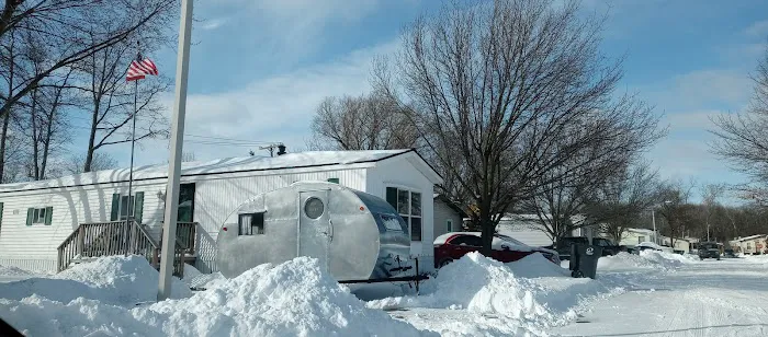Oakland Estates Mobile Home Park Picture 6