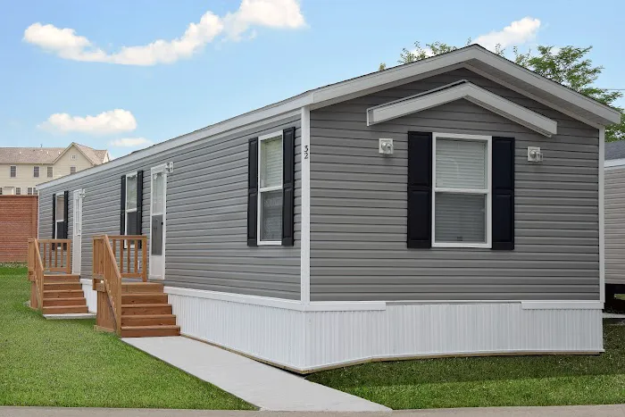 College Heights Manufactured Home Community Picture 1