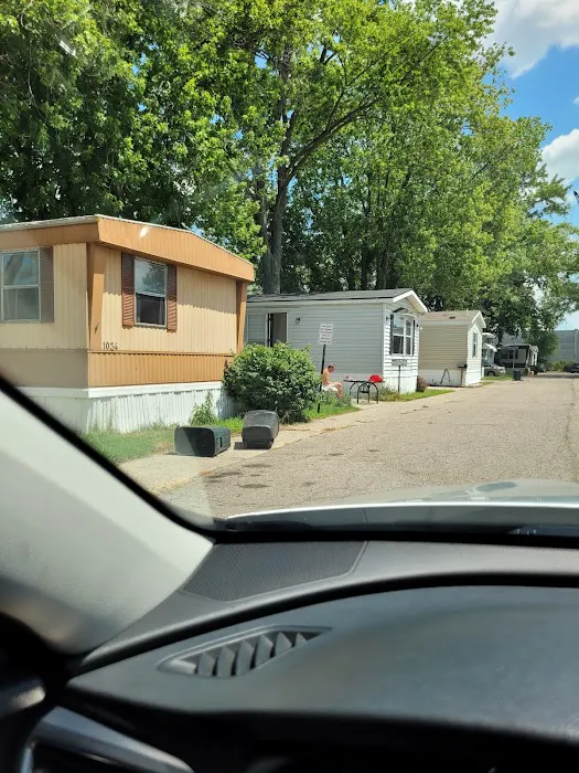 Red Run Park Manufactured Housing Community Picture 3