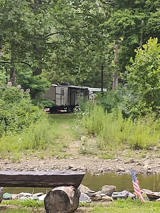 Marlowe's Scenic River Campground Picture 9