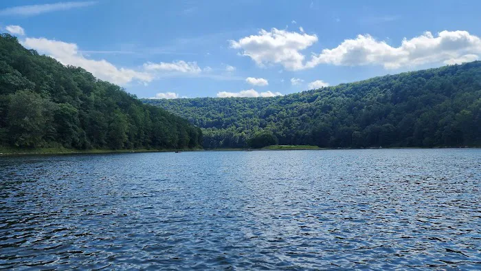 Marlowe's Scenic River Campground Picture 10