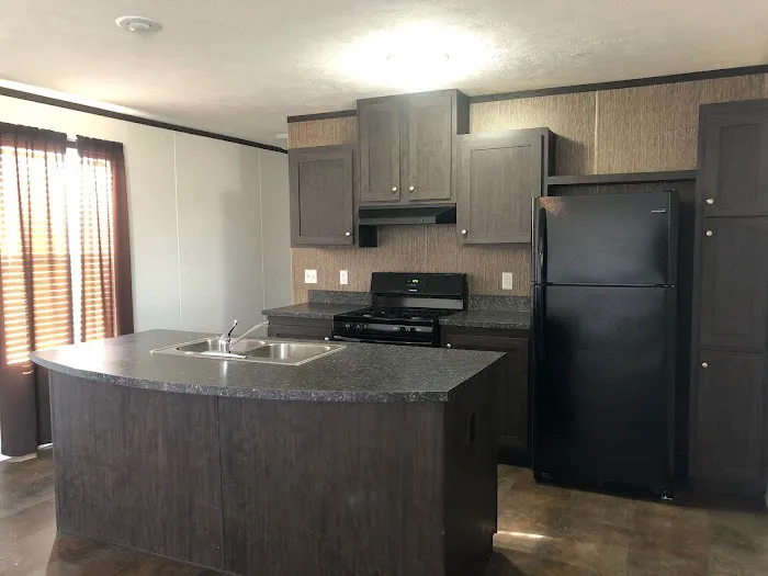 Troy Villa Picture 7