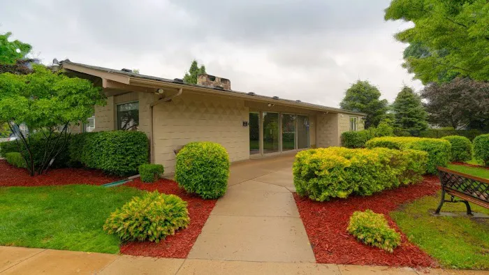 Troy Villa Picture 3