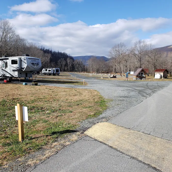Devils Backbone Camp Picture 6