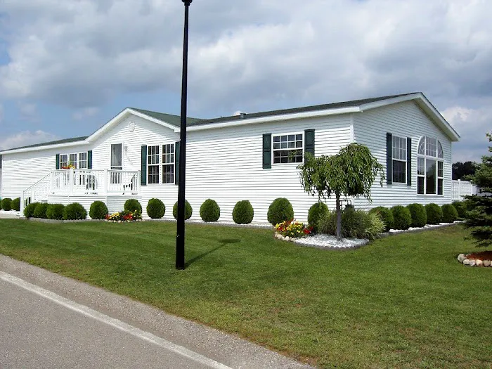 Algoma Estates Manufactured Home Community Picture 2