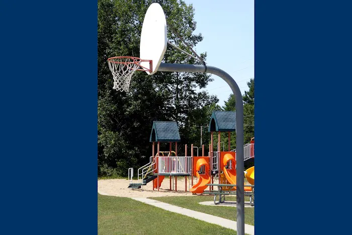 Village Trails Manufactured Home Community Picture 10