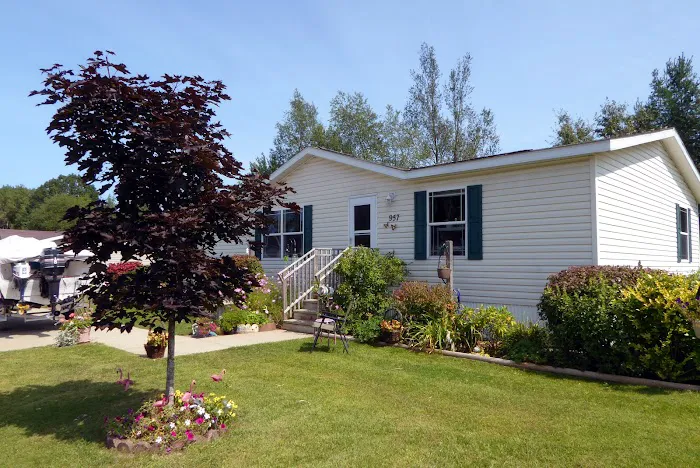 Village Trails Manufactured Home Community Picture 8