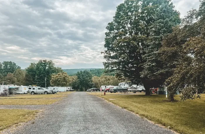 Country Roads Campground Picture 8