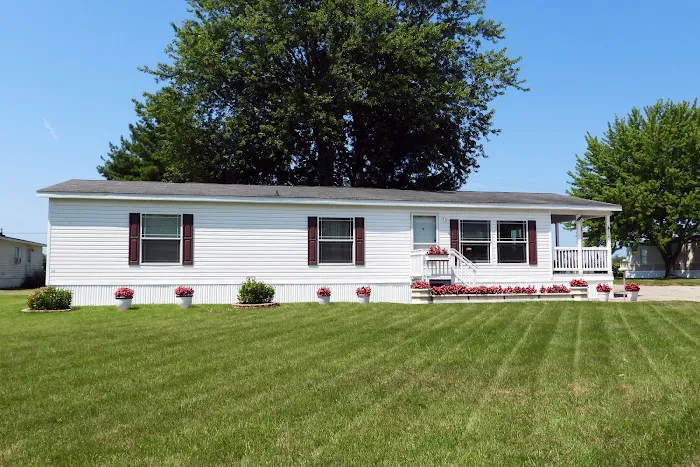 Spring Lake Manufactured Housing Community Picture 6