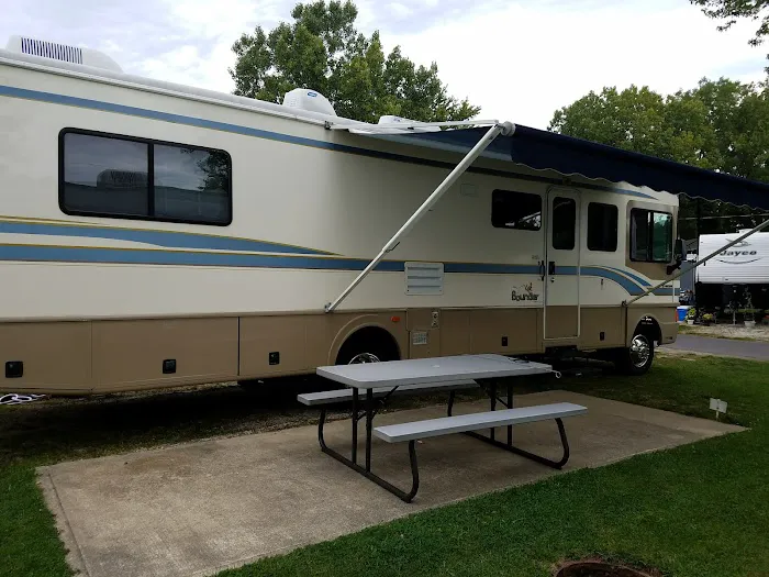 Cousins RV Park Picture 1