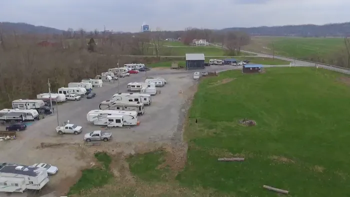 Walnut Valley RV Park - Warsaw Picture 2