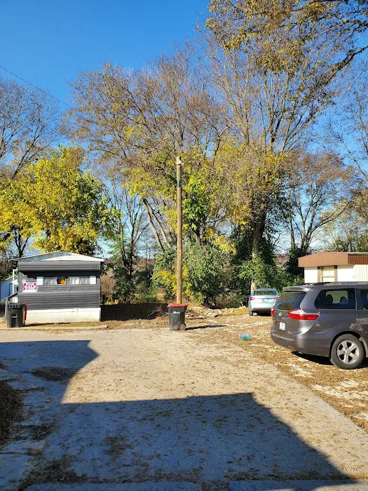 Cor-Dale Court Picture 9