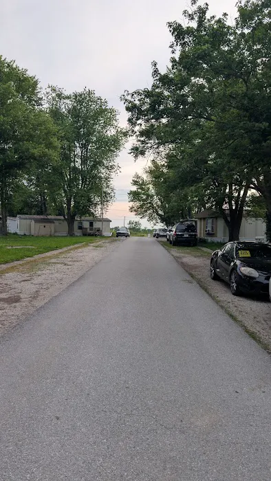 Maples Park Picture 4