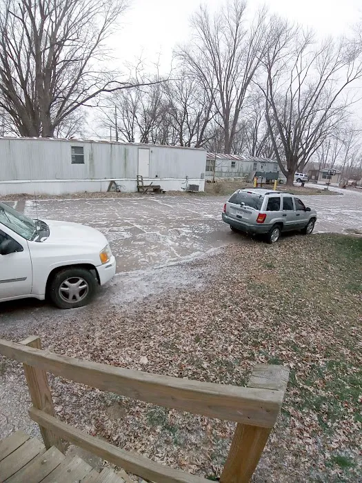 Cottonwood Village Mobile Home Picture 3
