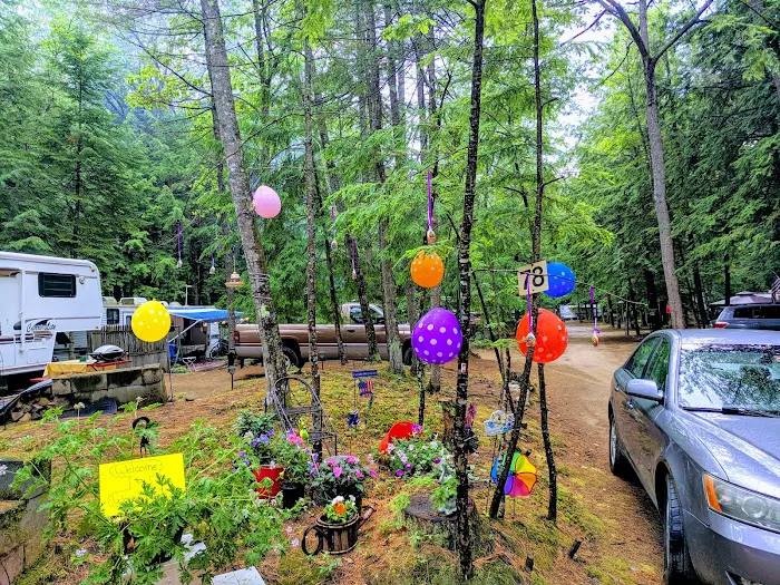 Two Lakes Camping Area Picture 5