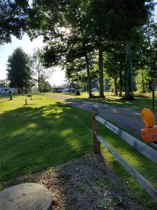 Mitchell Lake Campgrounds Picture 9