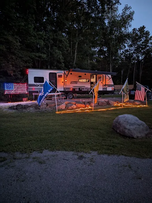Cozy Oaks RV Resort Picture 1