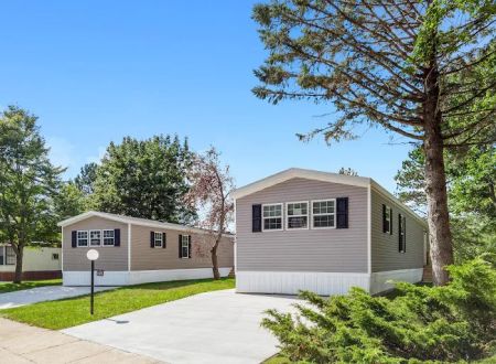 The Woodlands Manufactured Home Community