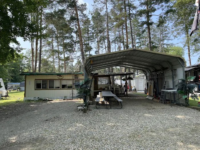 Runamuck Campground & RV Supply Picture 9