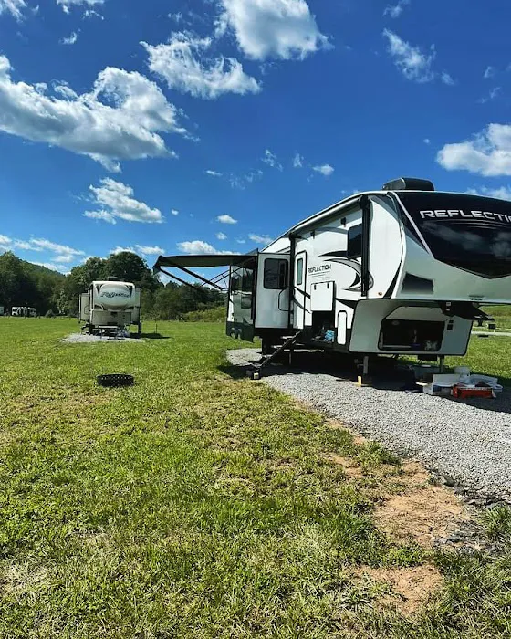 Smalltown Campsites, LLC Picture 5