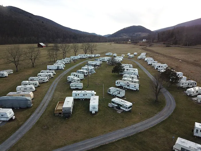 Cave Country Store & Campground Picture 6