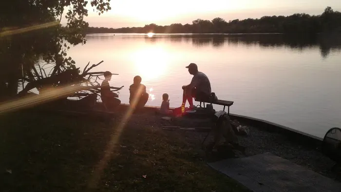 Kearsley Lake Terrace Picture 6