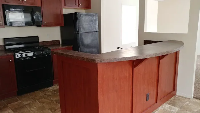 Continental Estates Picture 6